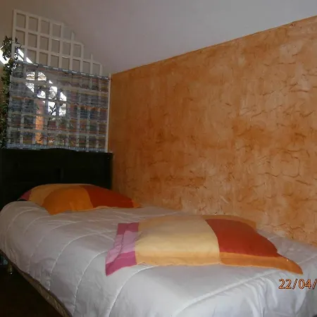 House With 2 Bedrooms In With Wonderful Mountain View Enclos Apartamento *