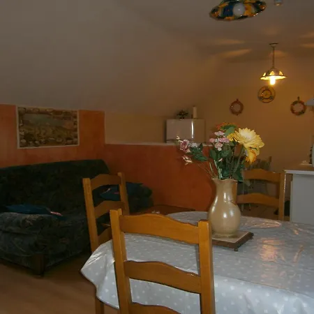 House With 2 Bedrooms In With Wonderful Mountain View Enclos 아파트 *