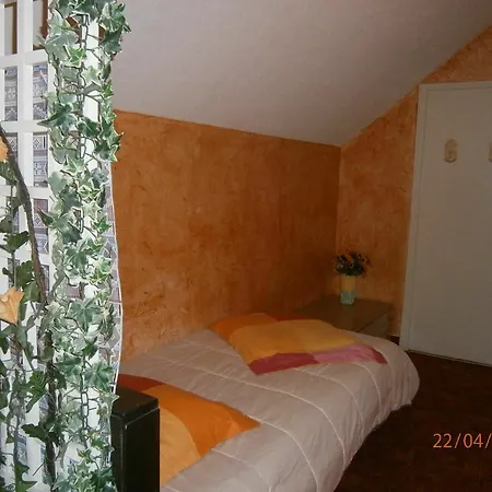 House With 2 Bedrooms In With Wonderful Mountain View Enclos *